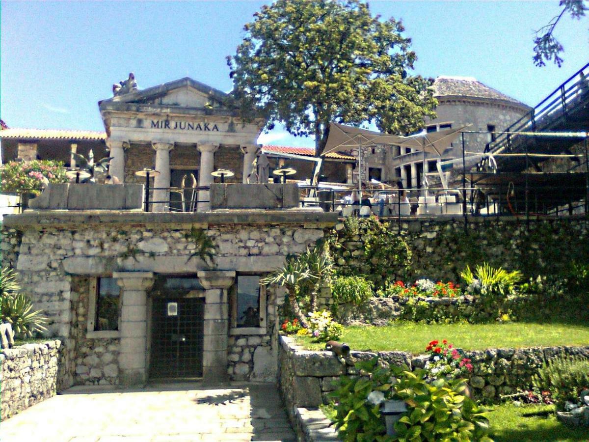 Charming Rijeka City Center Apartment Renee Kültér fotó